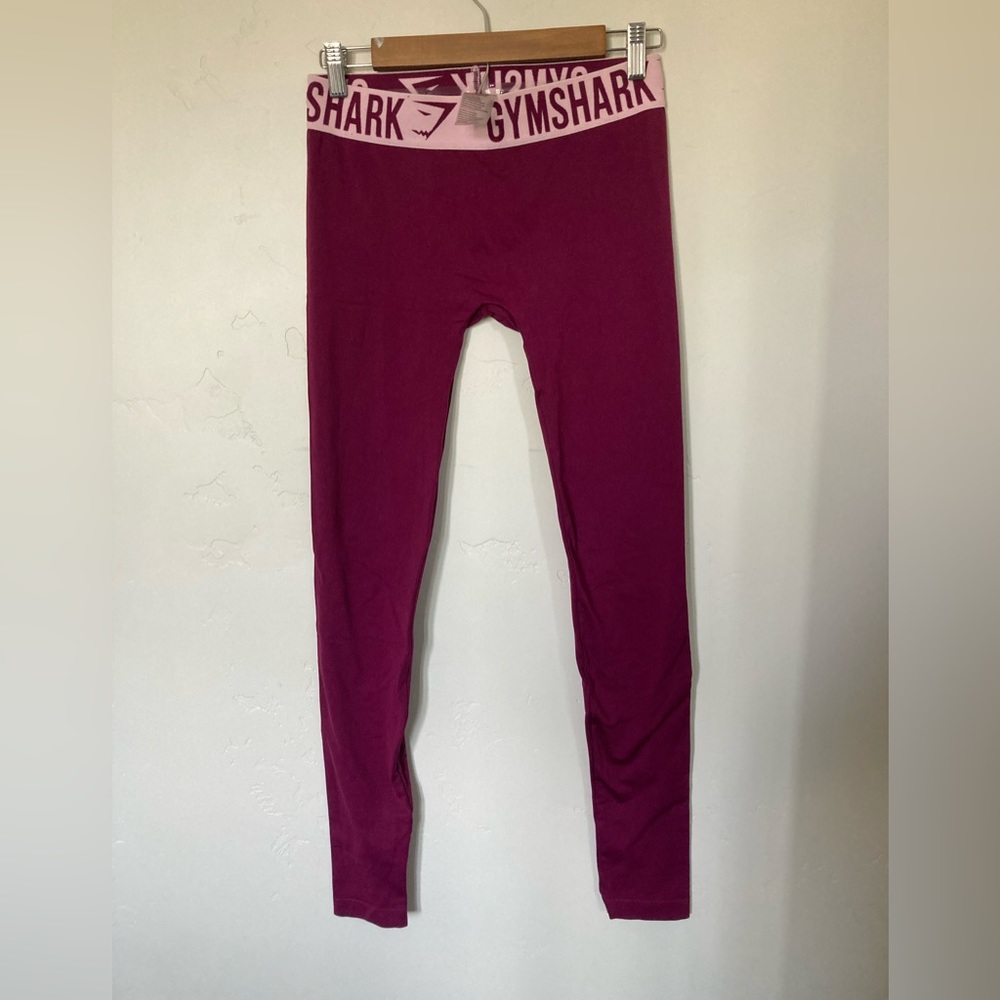 Gymshark women’s size small pull on workout leggings compression